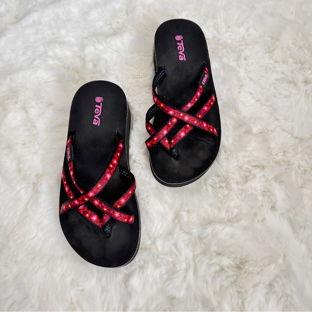 Teva Olowahu Strappy Wedge Sandals